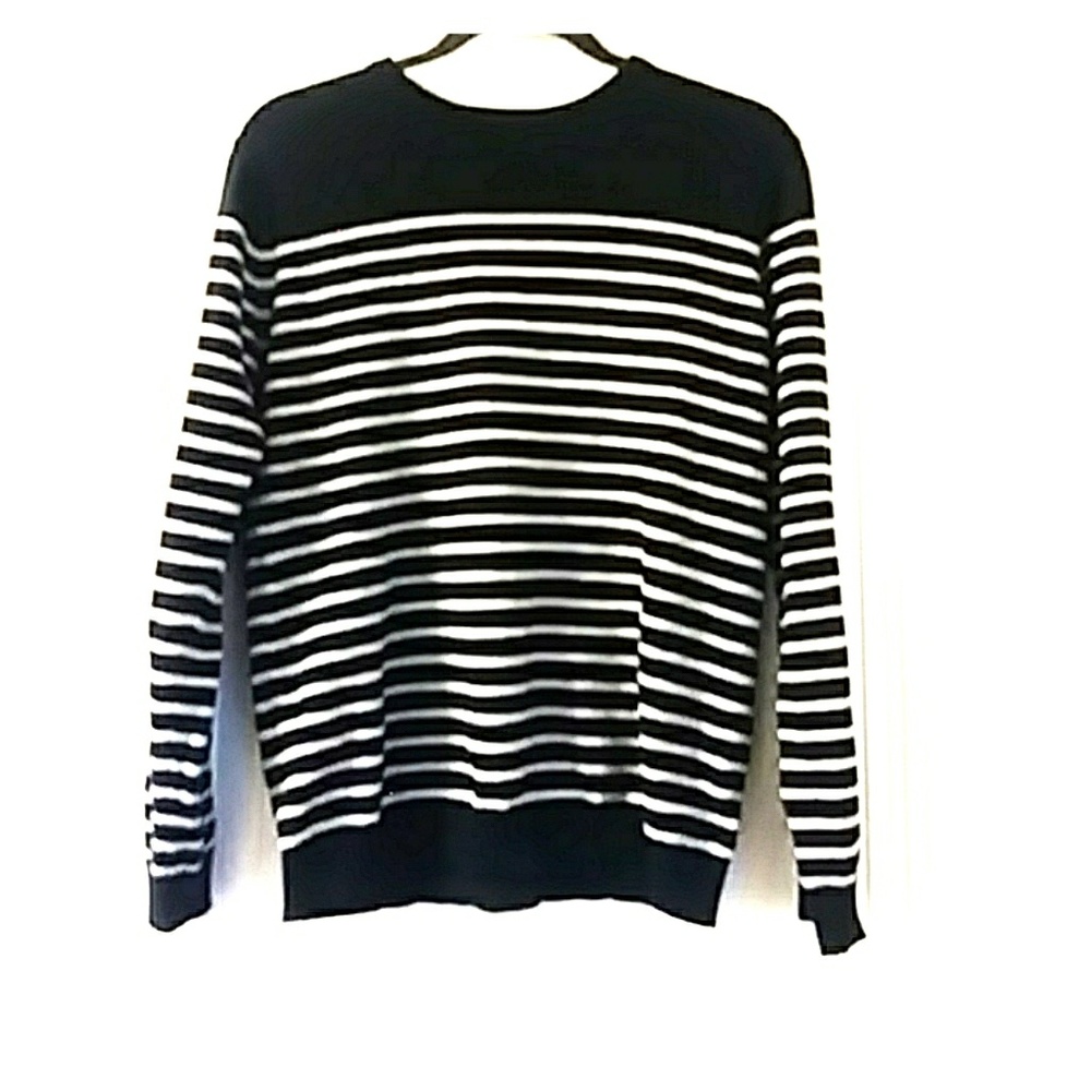BOYS SWEATER SIZE XL (14-16)